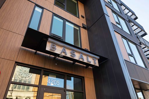 W. Seattle Studios w/ Built in Storage + Full Appliances - Lease Now! – photo 1