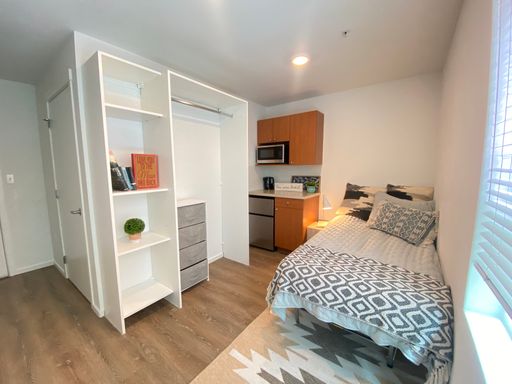 >>Coming Soon<< Available in the Heart of Downtown Kirkland! – photo 1