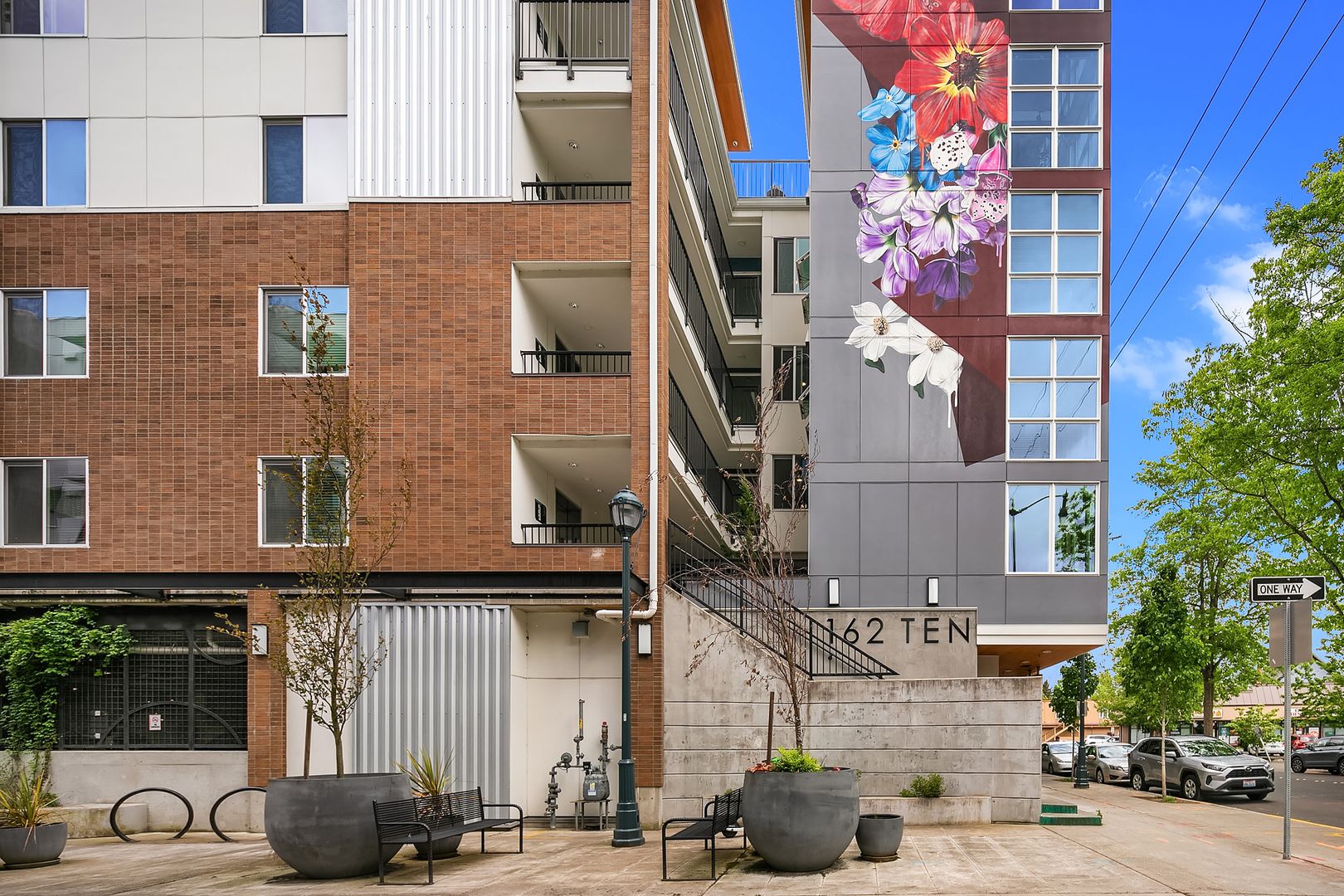 Redmond Apartment: 16210 NE 80th St