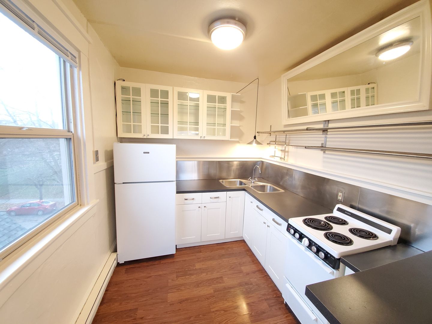 Seattle Apartment: 1002 E Denny Way