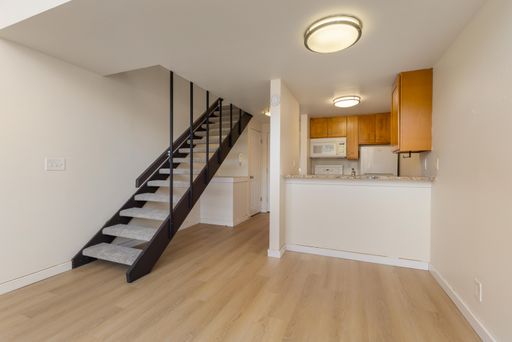 Rare Loft Apartment with Open Layout - Don't Miss These Soaring Ceilings – photo 1