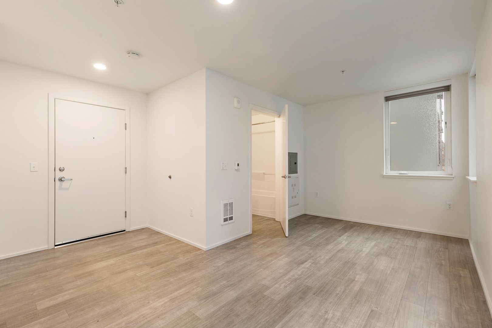 Seattle Apartment: 1404 Boylston Ave.