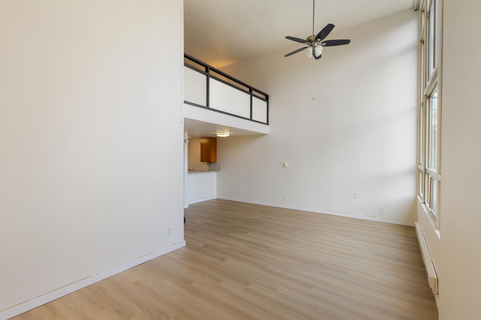 Seattle Apartment: 312 Harvard Ave E