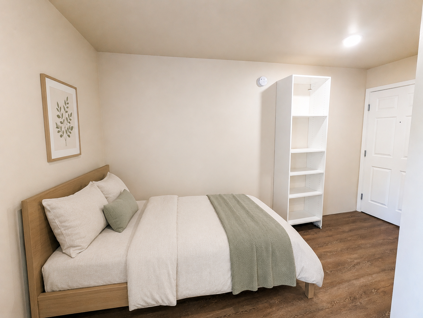 Redmond Apartment: 8525 163rd CT NE