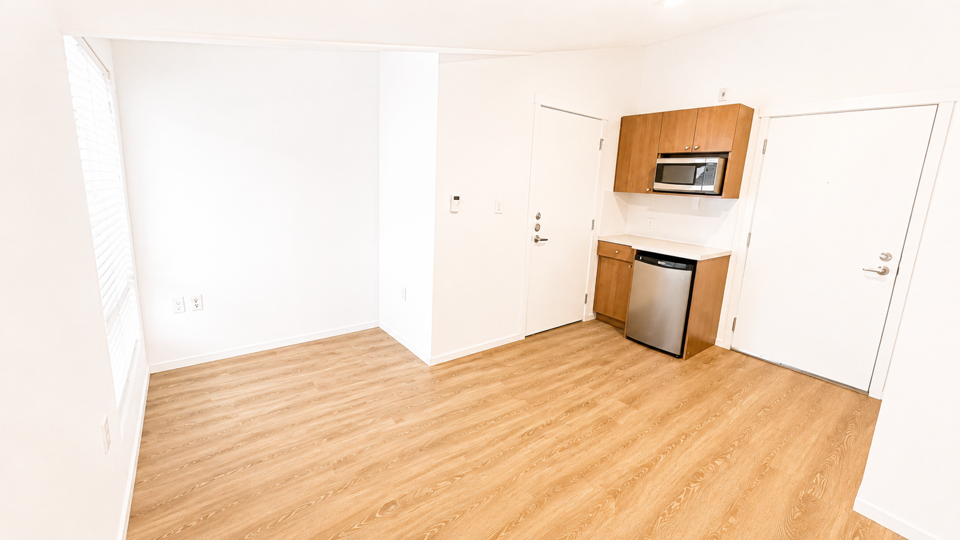 Kirkland Apartment: 450 Central Way