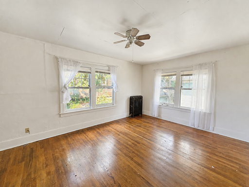 Large Studio 1 Block Off of Broadway and Light Rail – photo 1