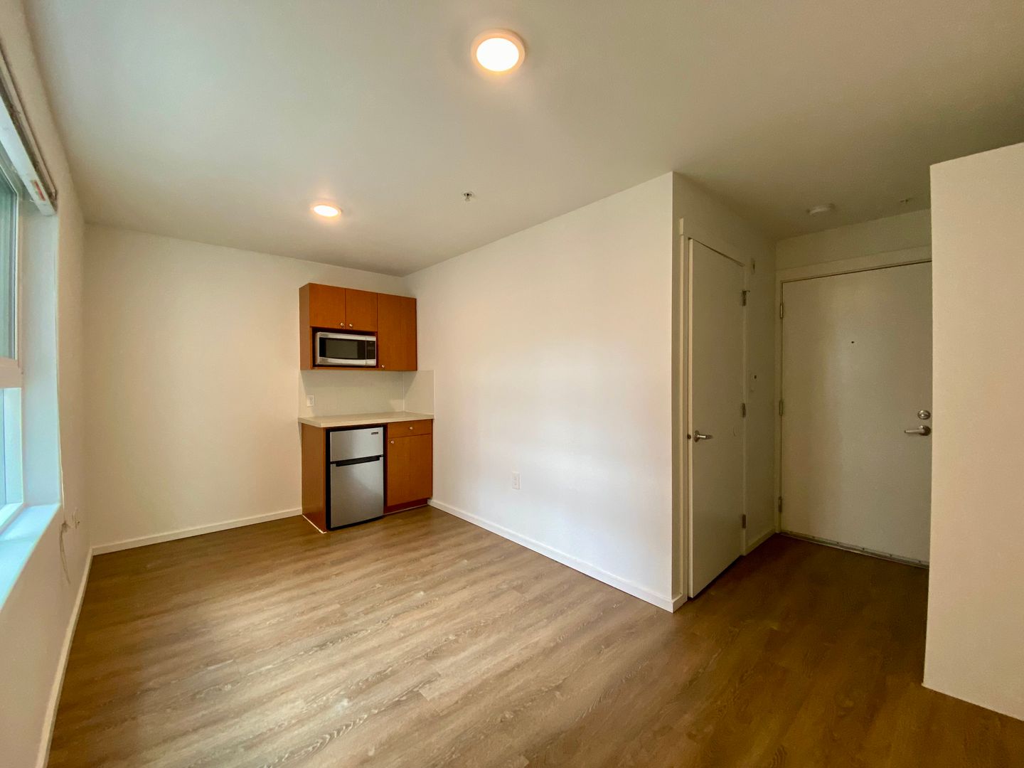 Kirkland Apartment: 450 Central Way