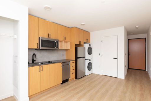 Income Restricted: Modern Studio In Queen Anne - In unit Washer and Dryer – photo 1