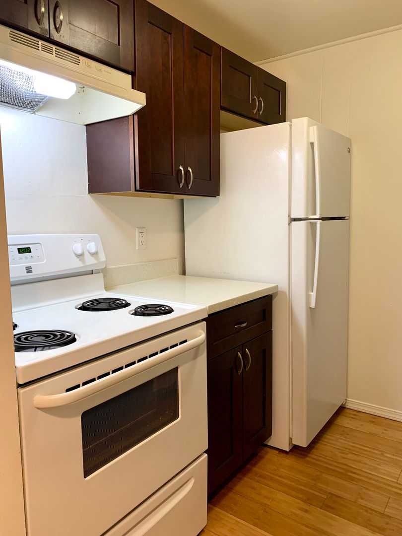 Seattle Apartment: 4225 11th Ave NE