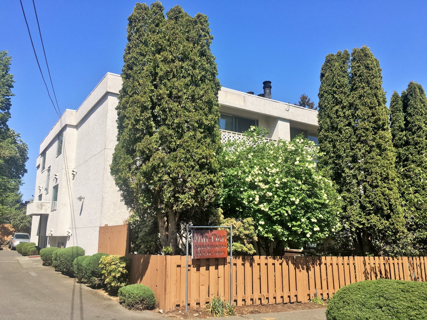 Seattle Apartment: 912 N 96th St