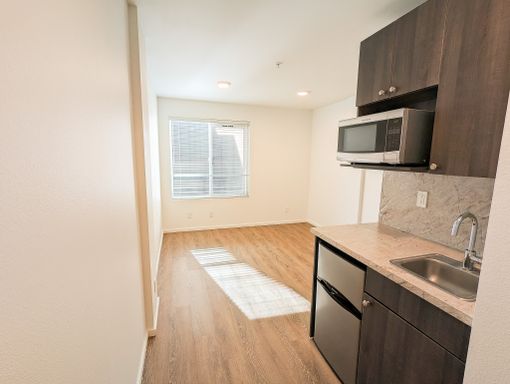 Your New Studio Home in Downtown Redmond! – photo 1