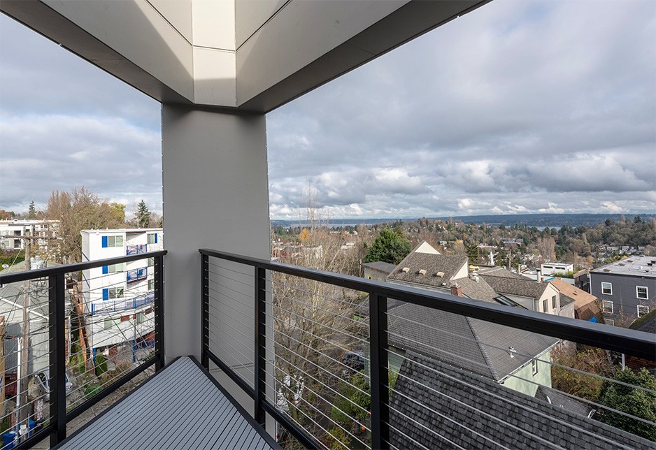 Seattle Apartment: 2302 E Denny Way
