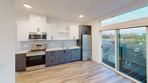 Brand New Ballard Studio at ALNA!! Balcony Views! – photo 1
