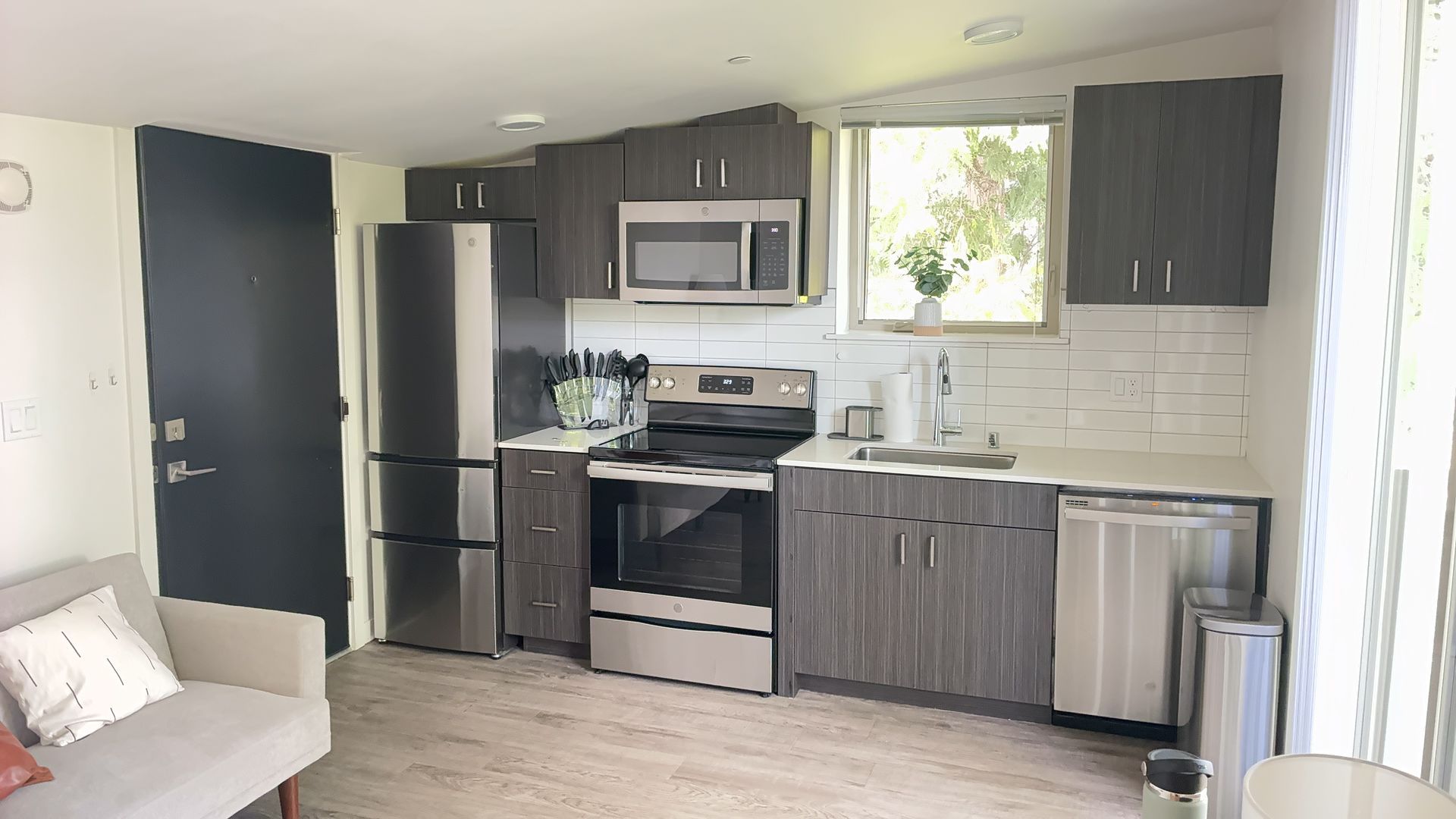 Seattle Apartment: 207 18th Ave