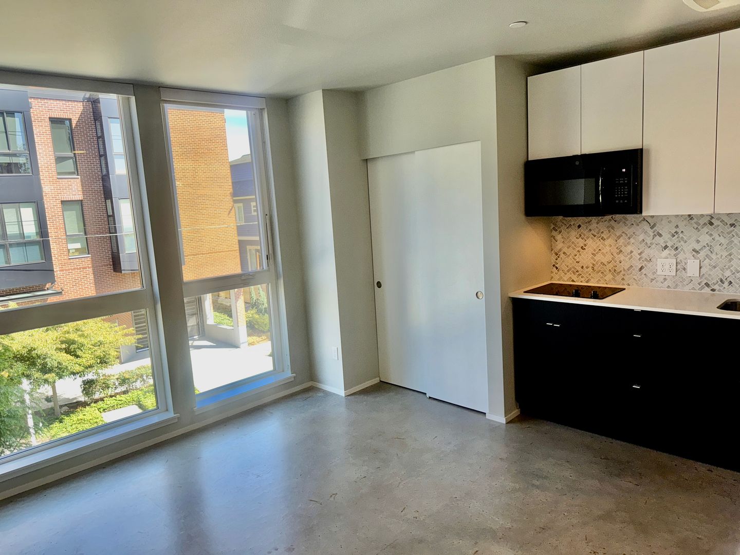 Seattle Apartment: 6726 Greenwood Ave N