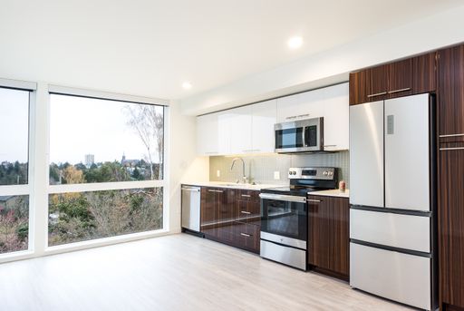 Beautiful New Studio in Roosevelt - All Utilities Included! Washer Dryer in Unit! – photo 1