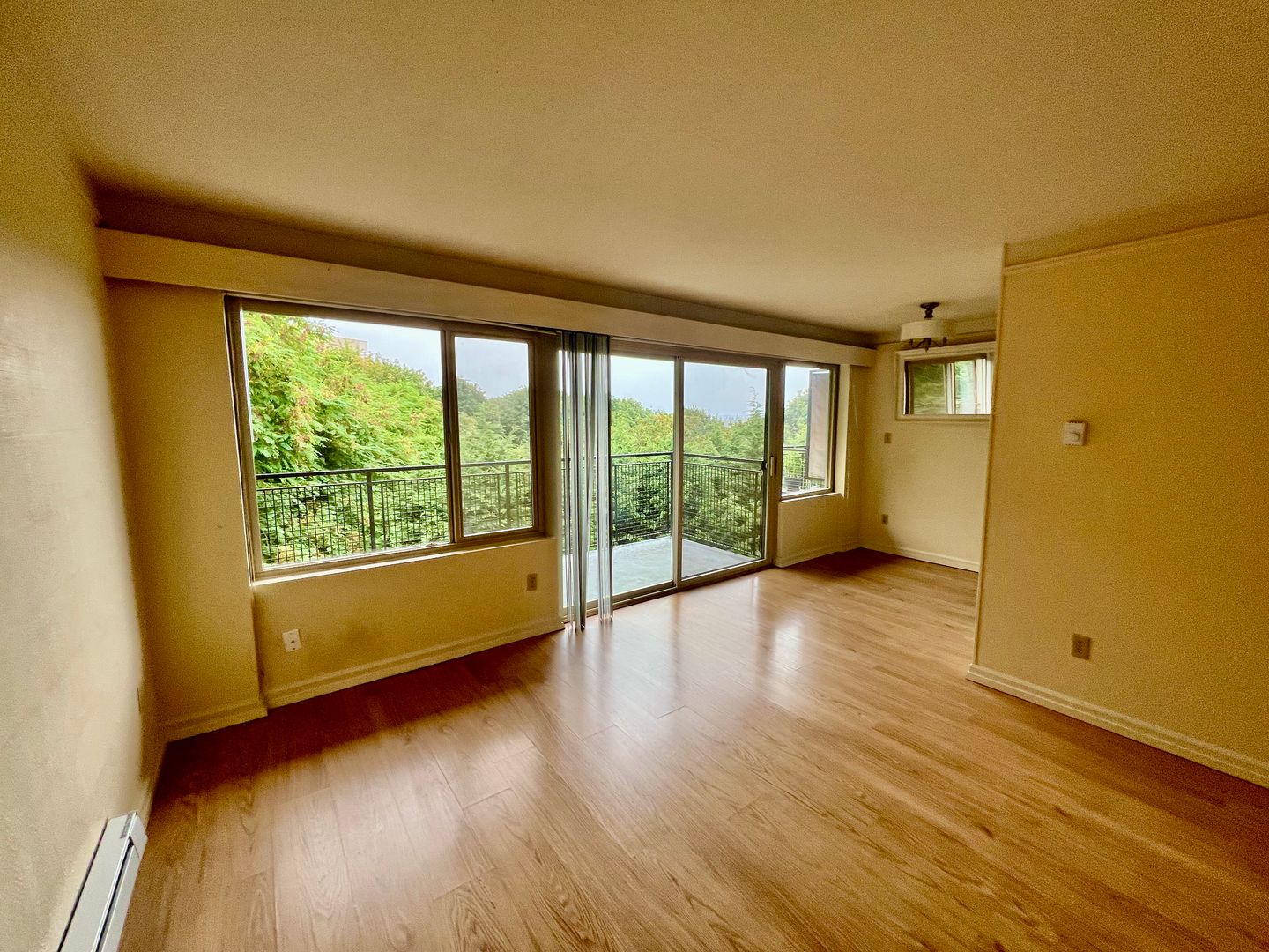 Seattle Apartment: 1700 Taylor Ave N