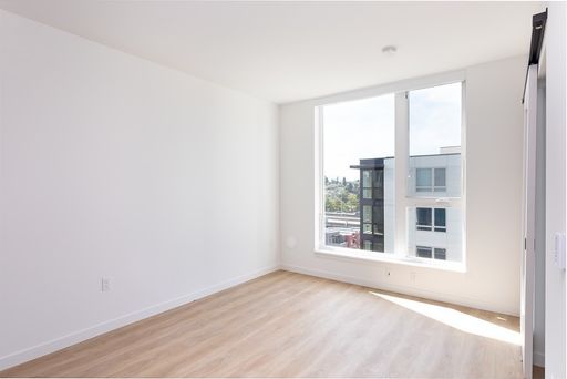 Beautiful New Studio in Roosevelt - All Utilities Included! – photo 1