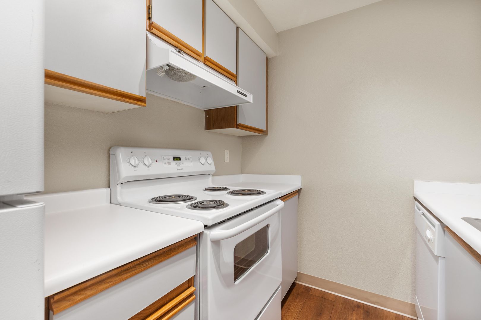 Seattle Apartment: 500 13th Ave E