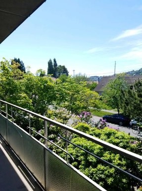 Eastlake 2210 Minor Ave 1 Bed Unit close to Lake Union! – photo 1