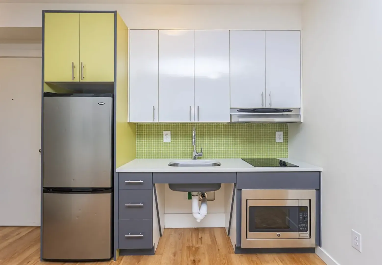 Seattle Apartment: 155 17th Ave