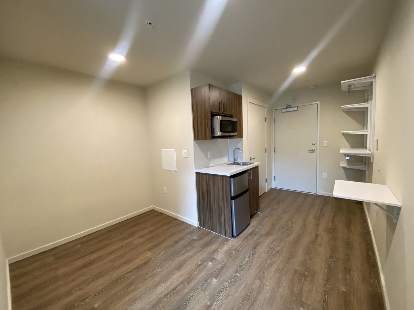 Kirkland Apartment: 330 4th ST