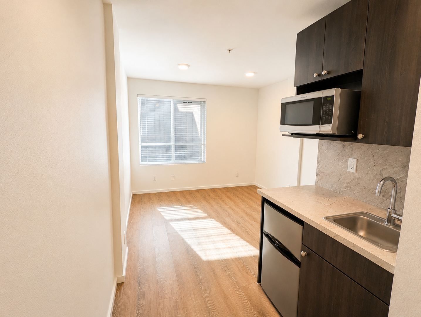 Redmond Apartment: 16210 NE 80th St
