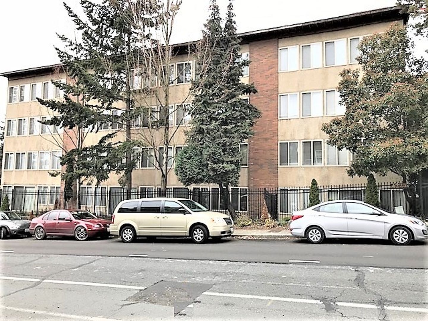Seattle Apartment: 4225 11th Ave NE