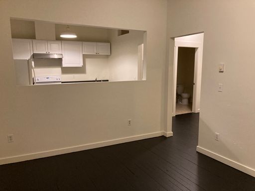 One Month Free! Fairmont Apartments - One Bedroom in Seattle's Central District – photo 1