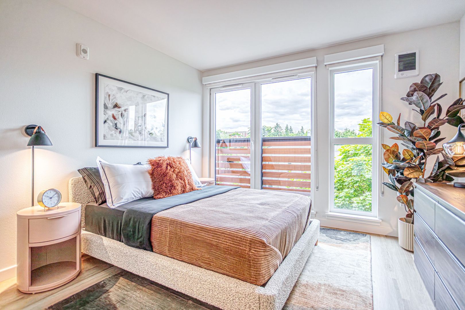 Seattle Apartment: 4015 Stone Way