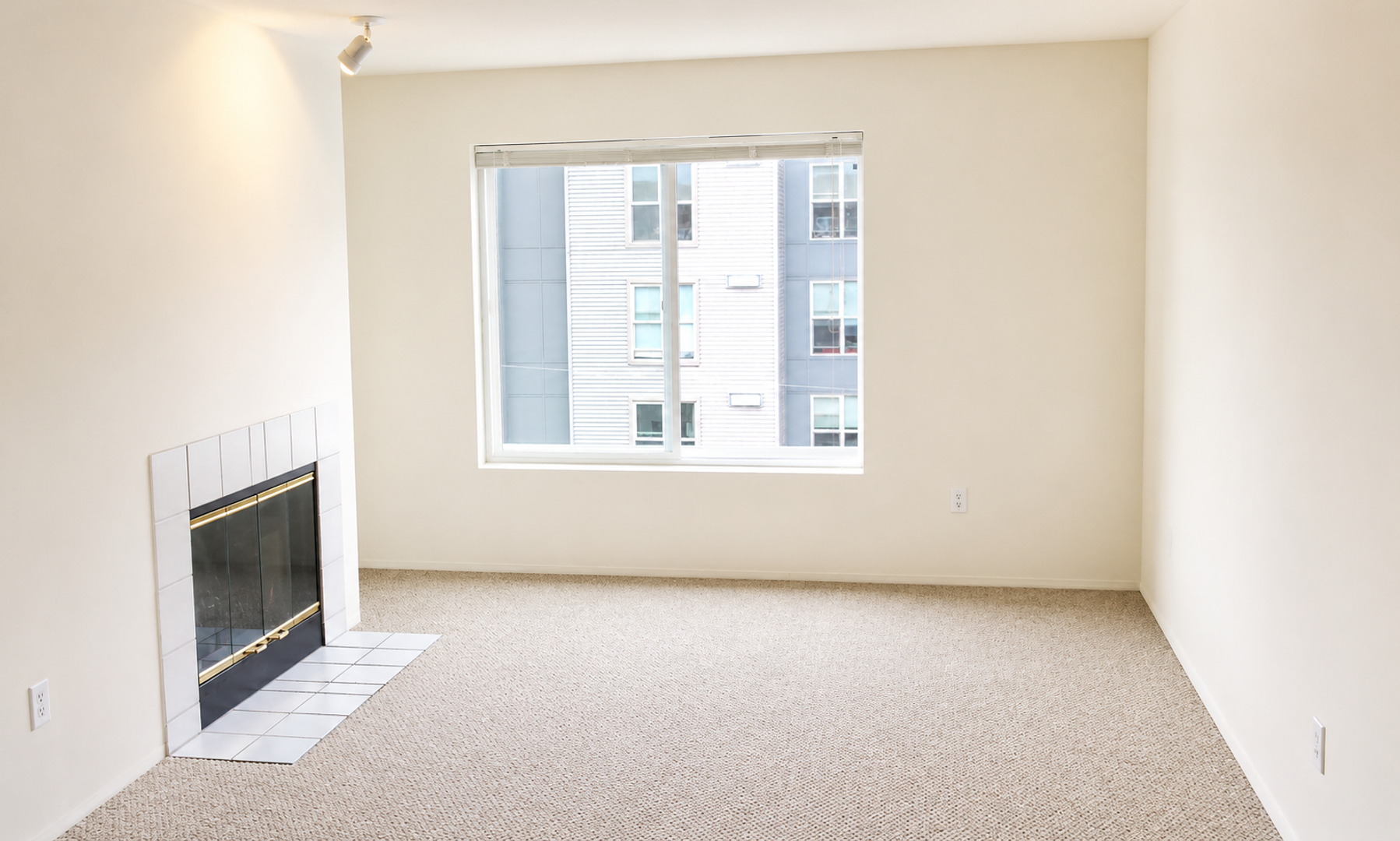 Seattle Apartment: 300 11th Ave