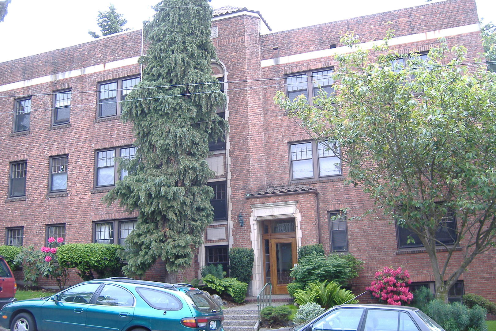 Seattle Apartment: 503 E Thomas St