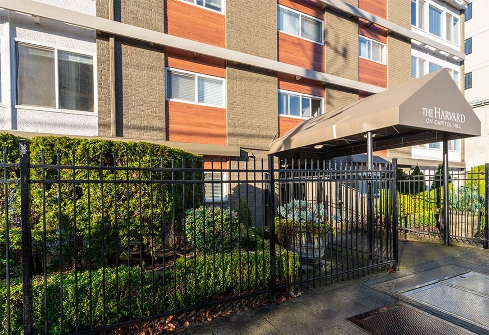 Seattle Apartment: 219 Harvard Ave E