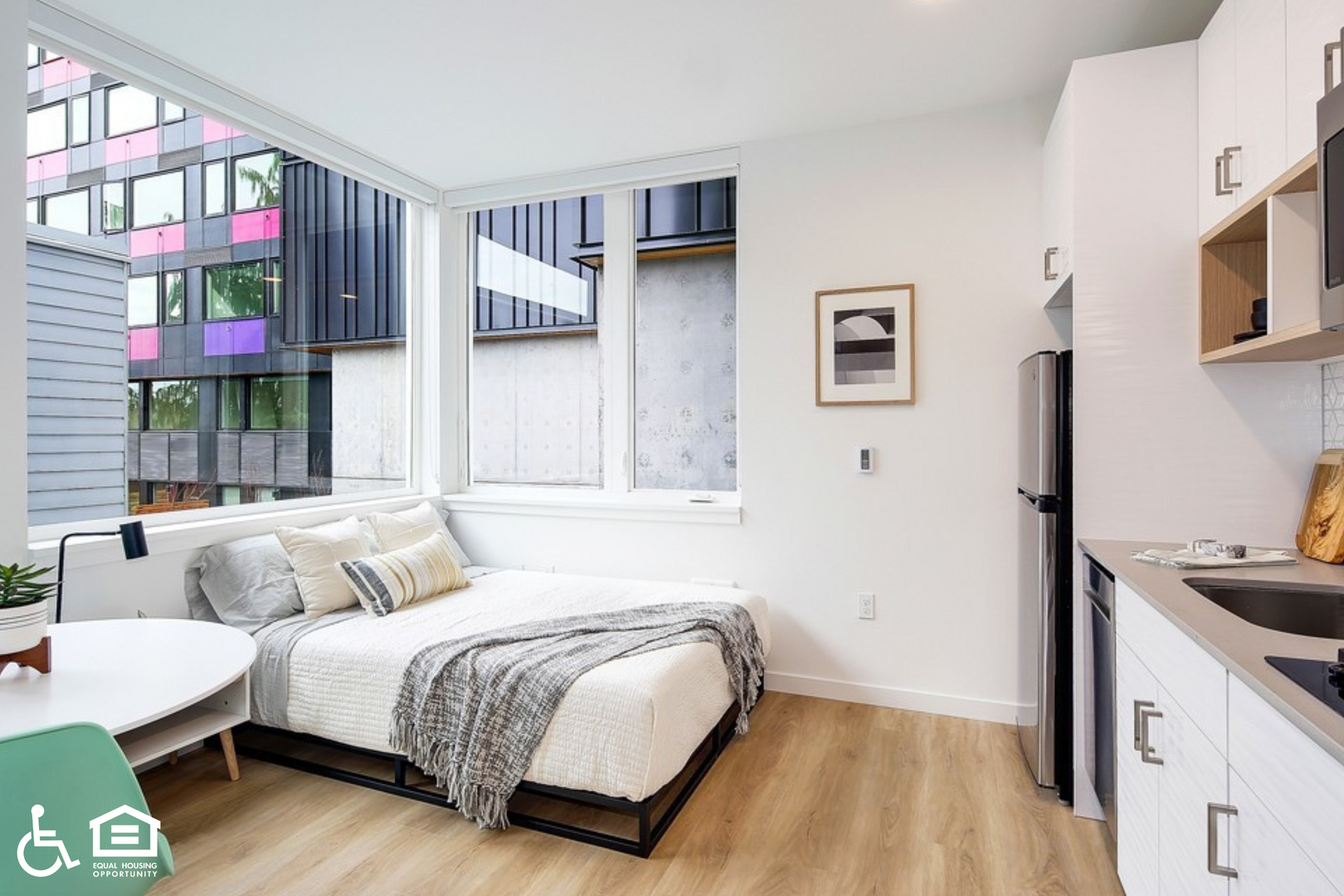 Seattle Apartment: 1222 NE 65th St