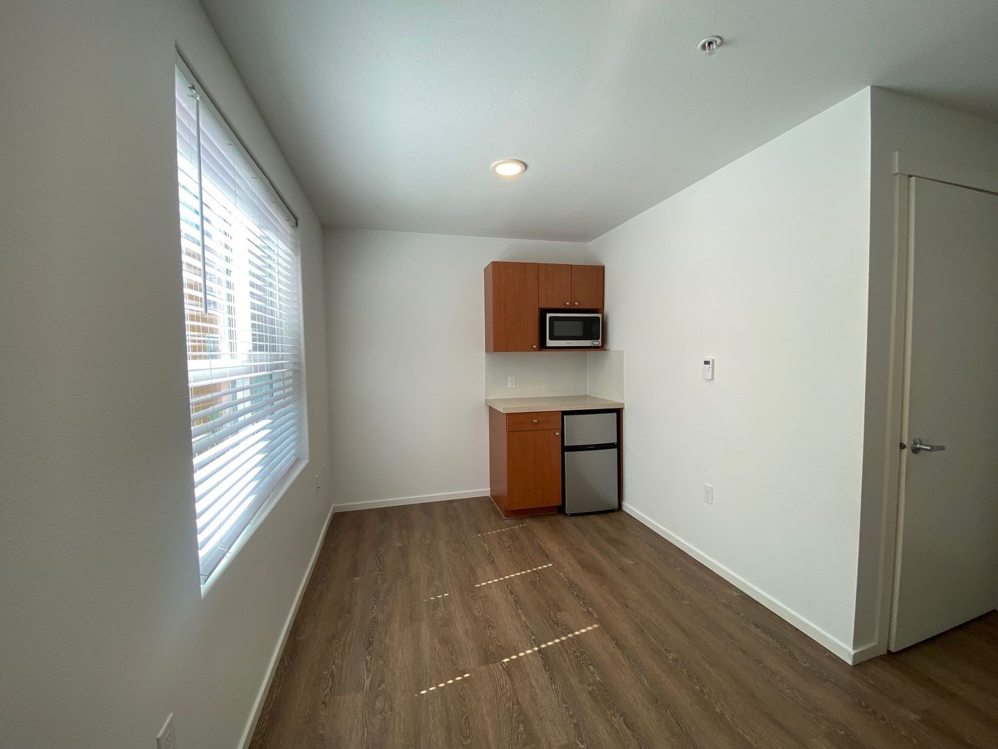 Kirkland Apartment: 450 Central Way