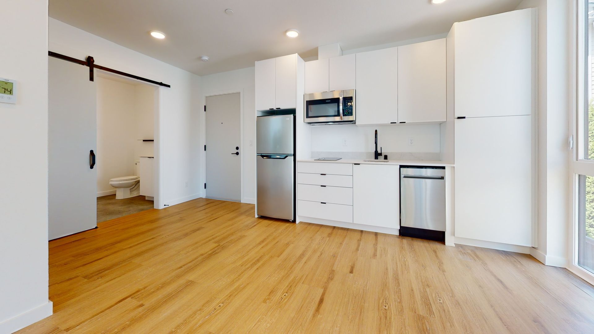 Seattle Apartment: 119 22nd Ave E
