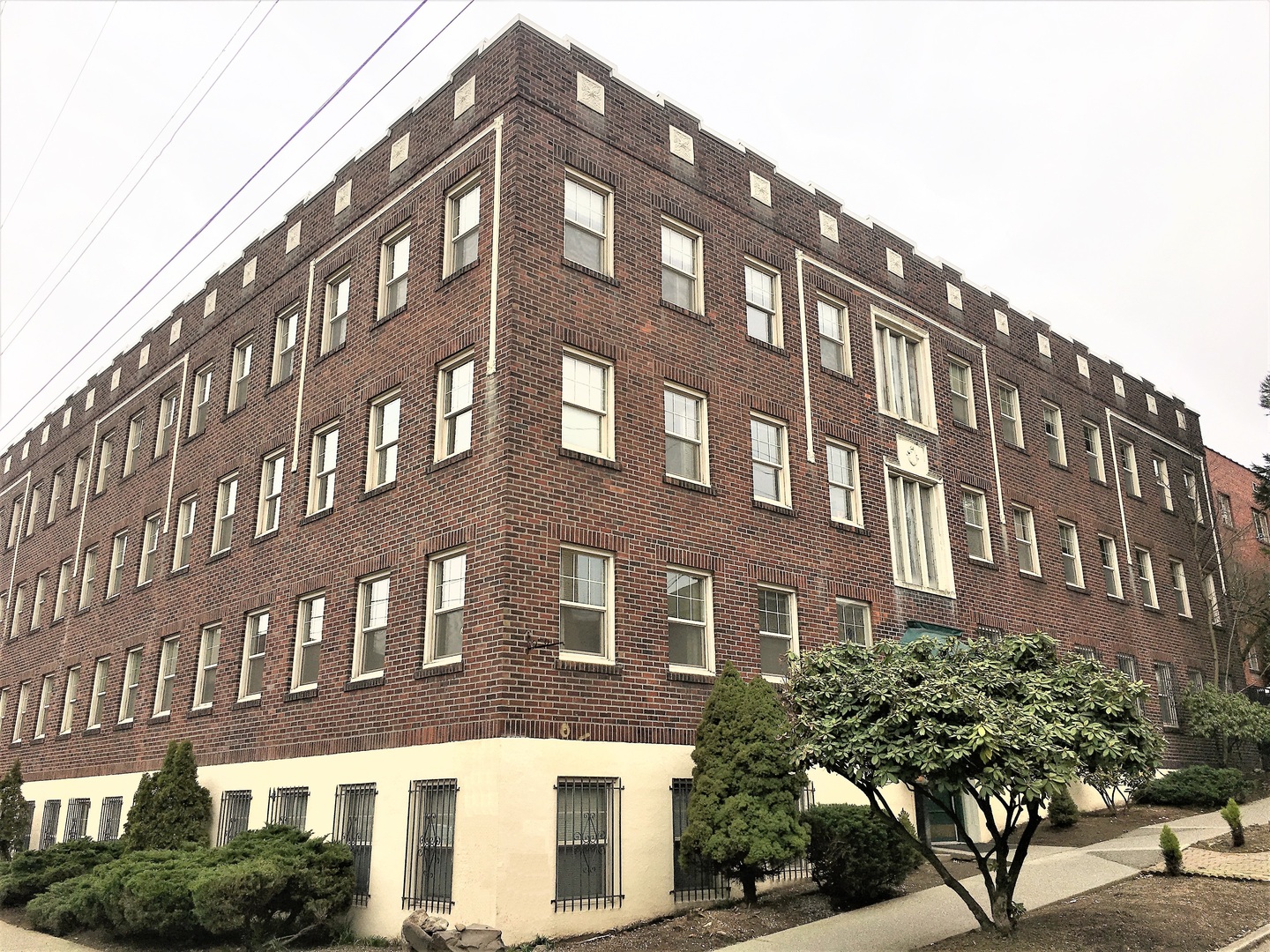 Seattle Apartment: 704 E Thomas St