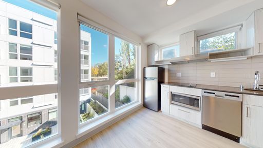 Columbia City Studio, Summerstone Apartments! In-Unit W/D! – photo 1