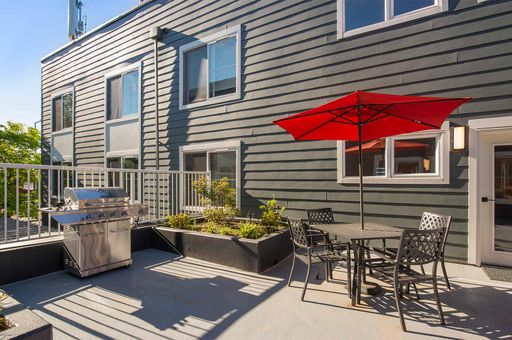 Newly Renovated Two Bedroom, W/D, Bright and HUGE Windows - One Month Free – photo 1