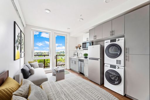 Stylish and Sustainable Living at Madrone Passive House - Laundry in Unit - 6 Weeks Free! – photo 1