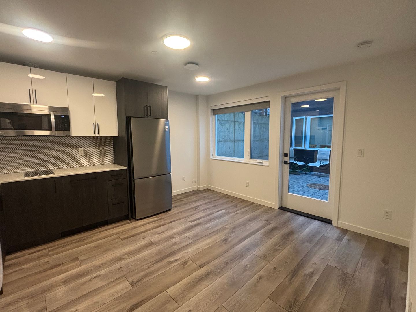 Seattle Apartment: 1123 NW 57th Street