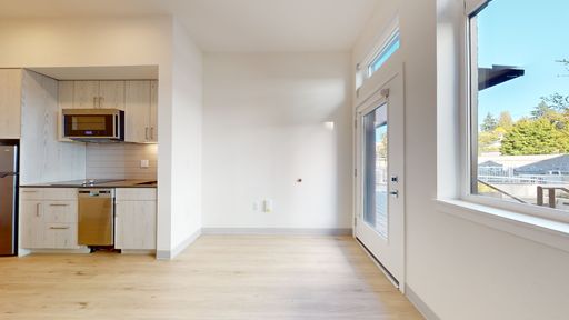 Columbia City Studio, Summerstone Apartments! In-Unit W/D! – photo 1