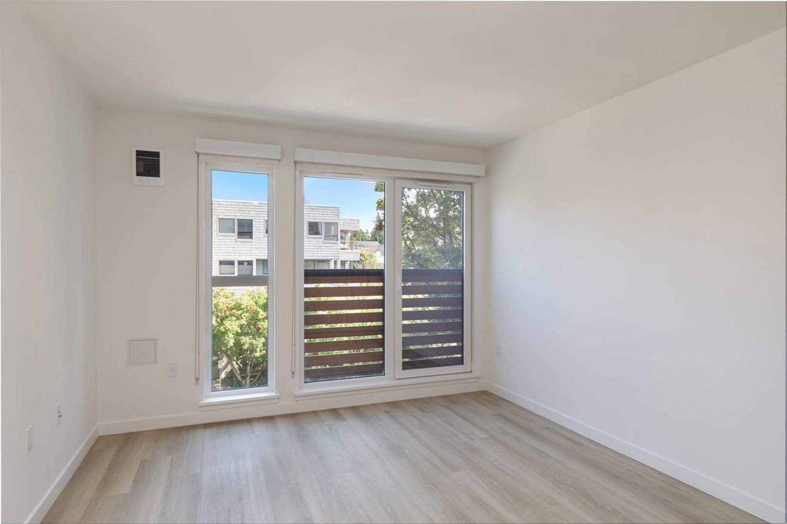 Seattle Apartment: 4015 Stone Way