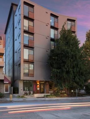 One Month Free! Studio Home in West Seattle - $1,146 - All Utilities Included! – photo 1