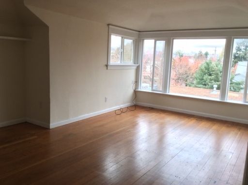 2-Bedroom Available with Patio & Backyard! – photo 1