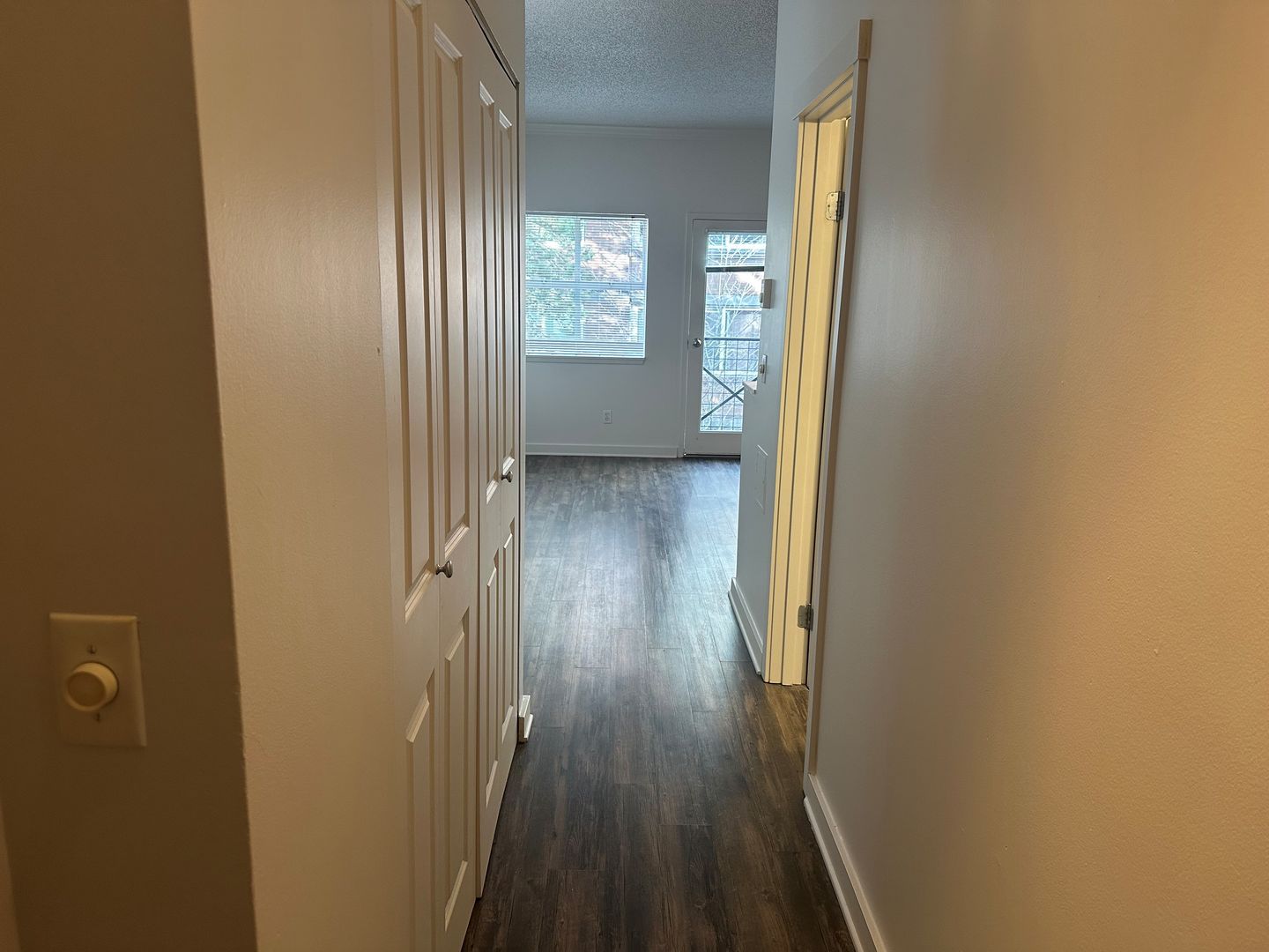 Seattle Apartment: 1408 Western Ave