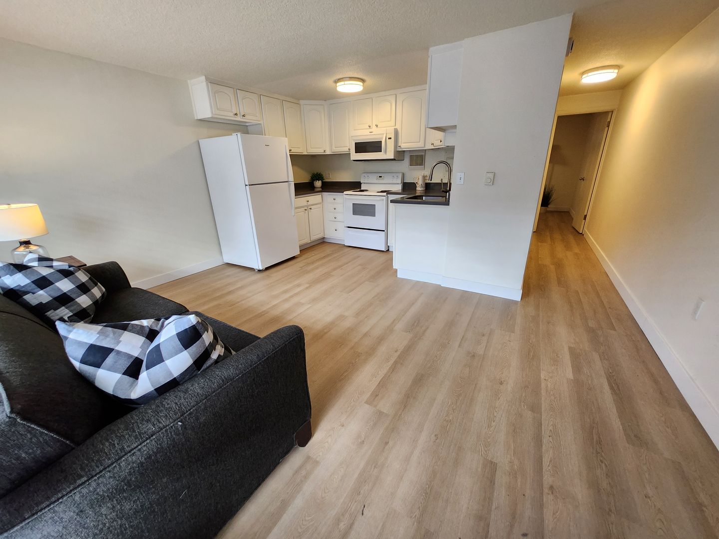 Seattle Apartment: 4228 SW Dawson St