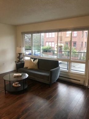 2 WEEKS FREE - 1Bedroom 1Bath Near Alaska Junction: West Seattle – photo 1