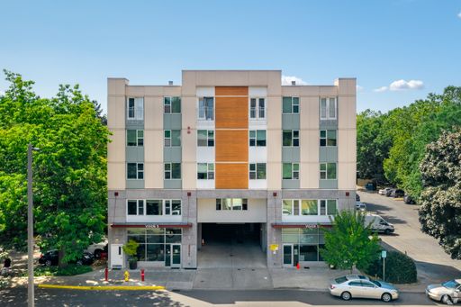 Chic & Cozy Eco-Flat Studio in the Heart of Redmond!