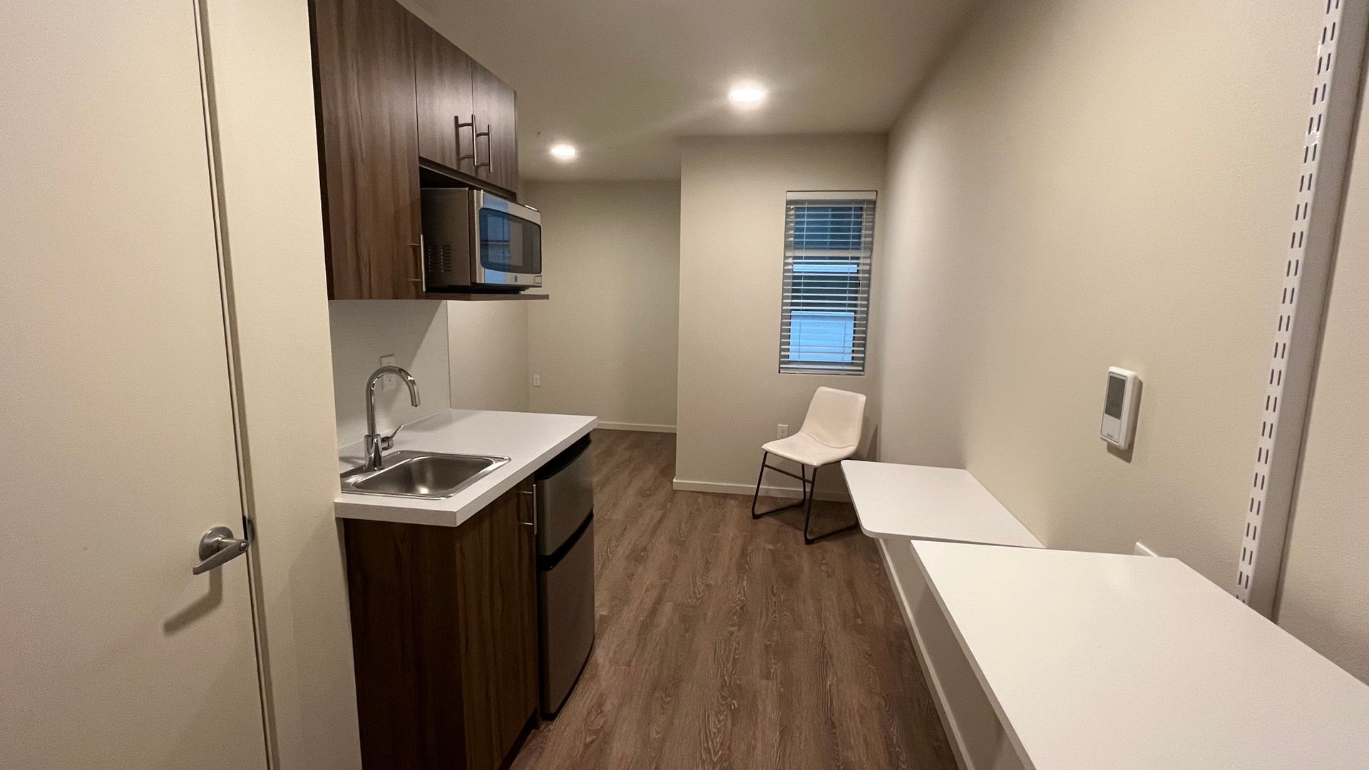 Kirkland Apartment: 330 4th ST